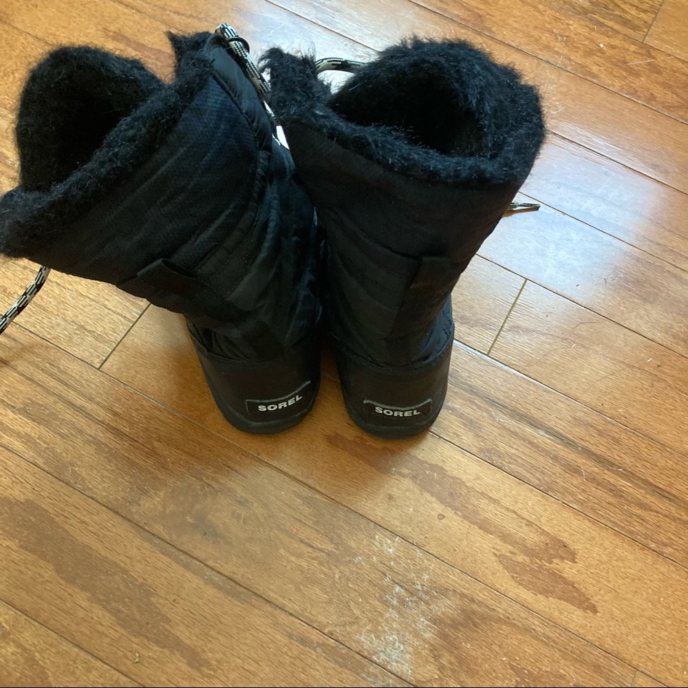 Sorel winter boots, size 9.5.